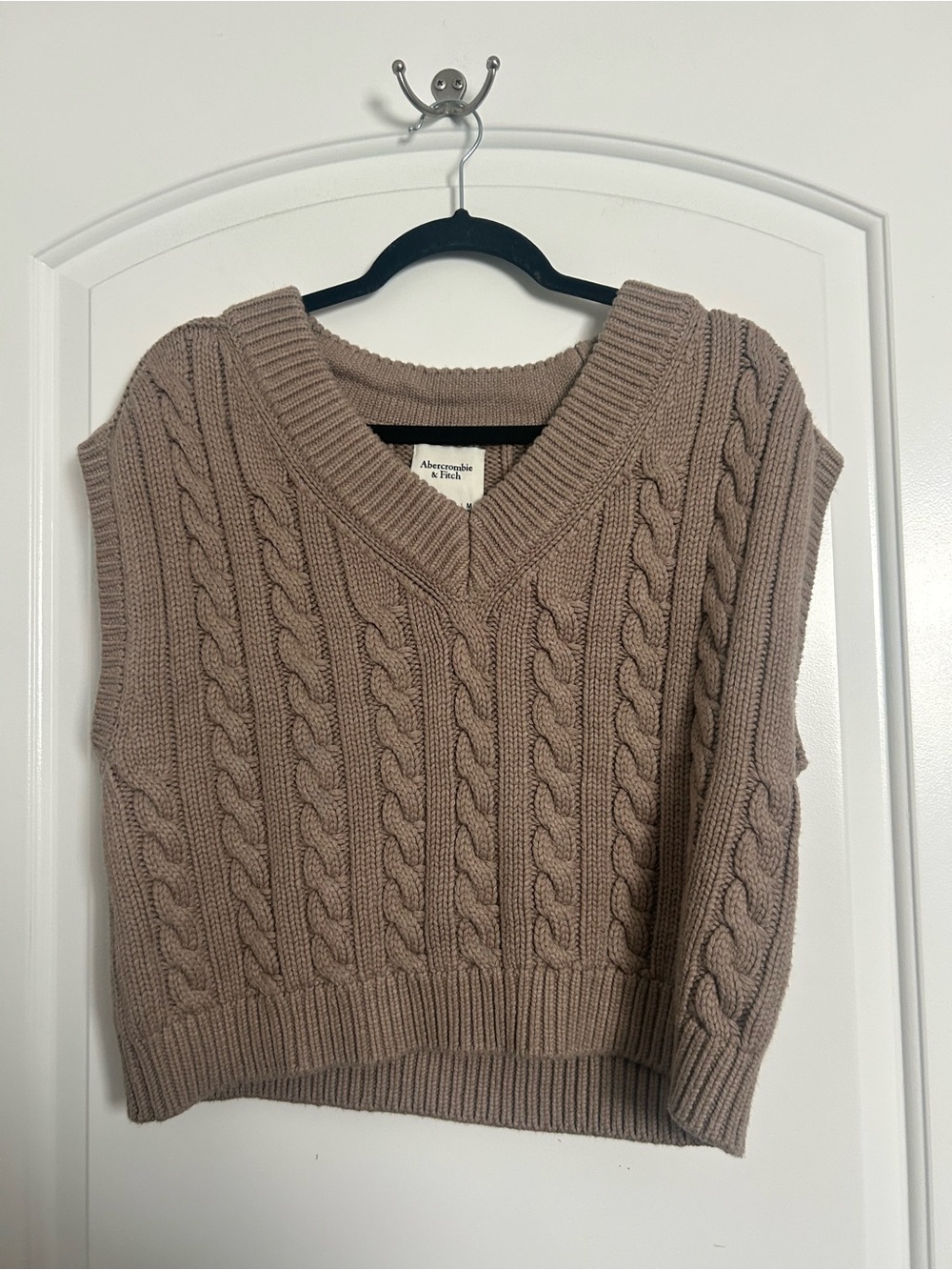 Abercrombie & Fitch Cable-Knit V-Neck Sweater Vest Size M Fall Preppy Academia